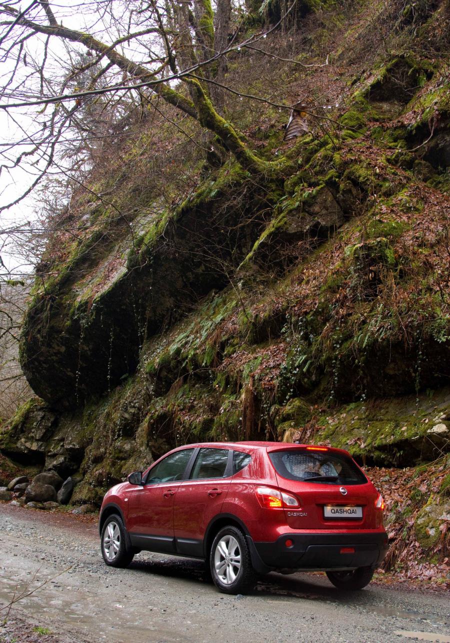  Nissan Qashqai 2010 года  (фото 86 из 204)